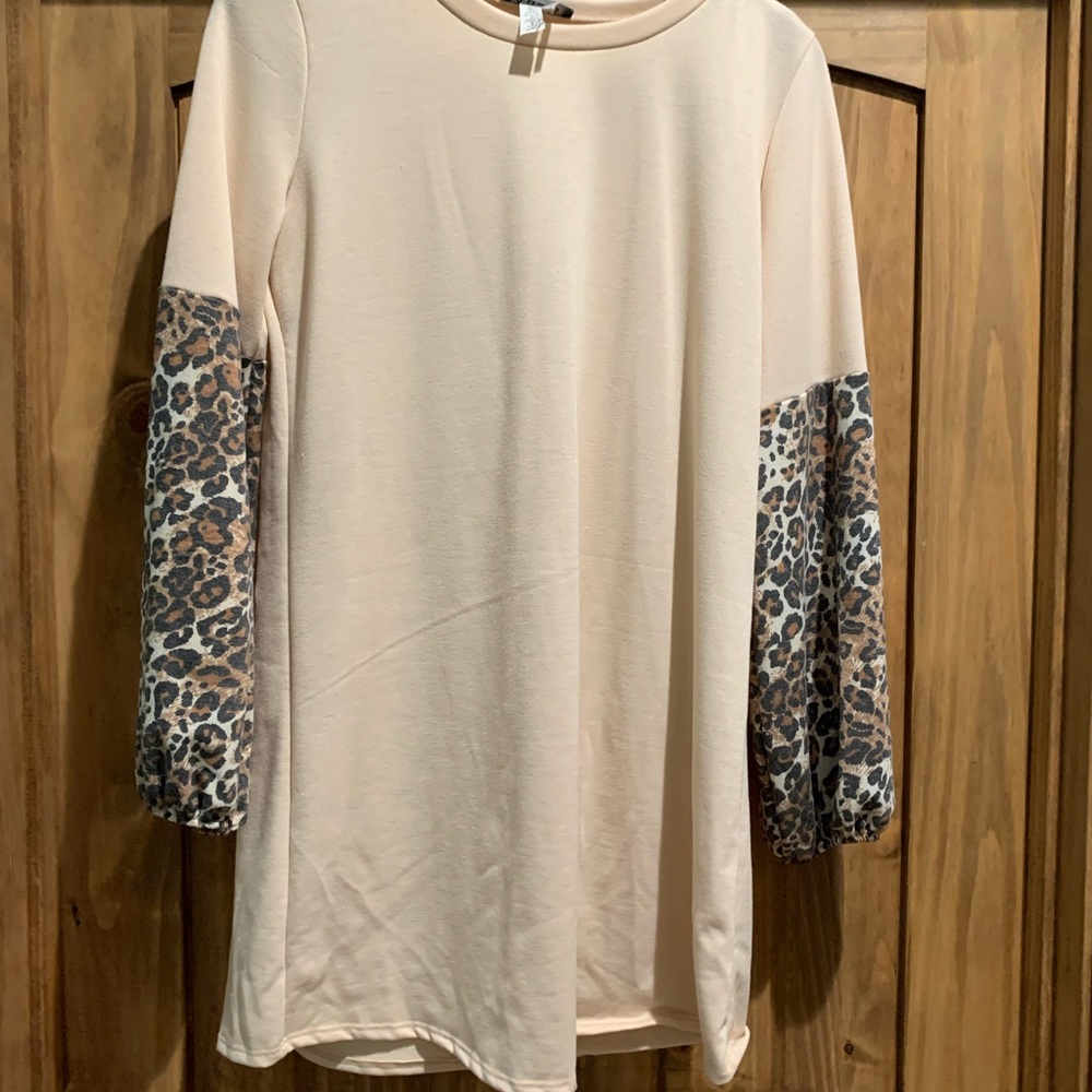 Long sleeve leopard and tan dress